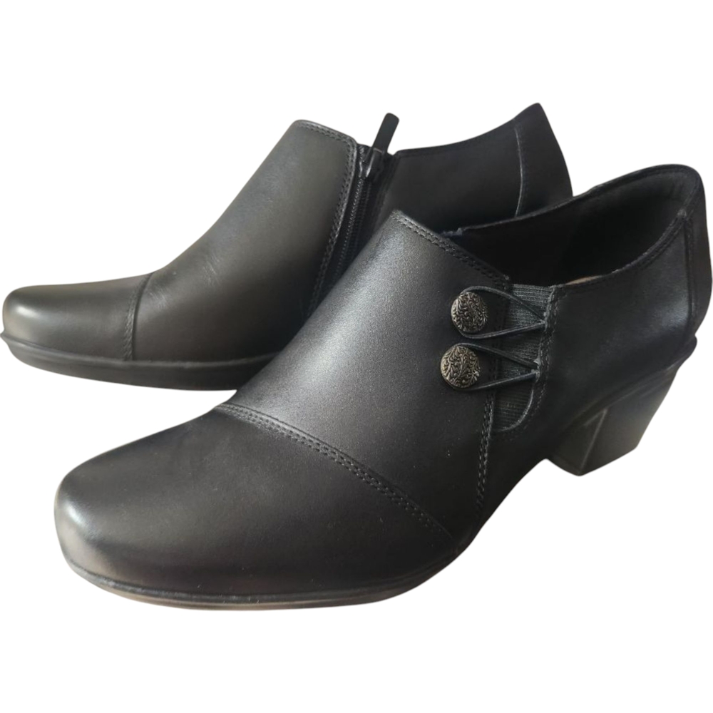 Clarks Black Heeled Boots with Chunky Heel and Slip-On Design